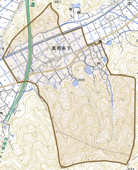 真南条下とその周辺の地図。町の範囲を重ねている
