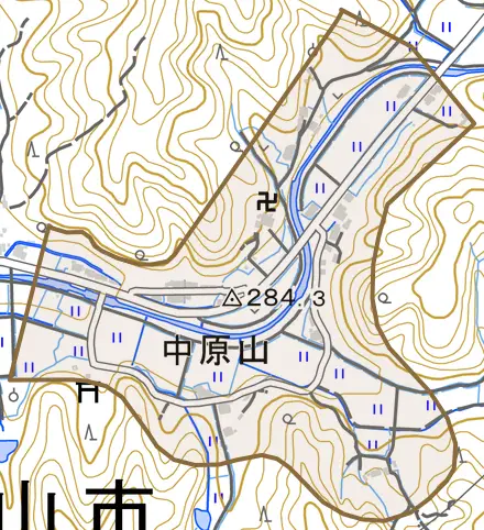 中原山とその周辺の地図。町の範囲を重ねている