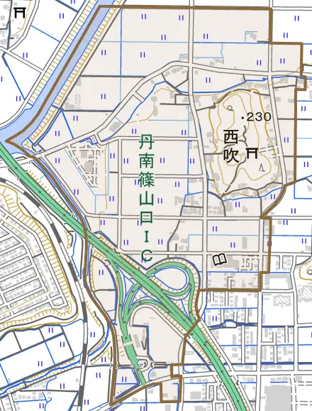 西吹とその周辺の地図。町の範囲を重ねている