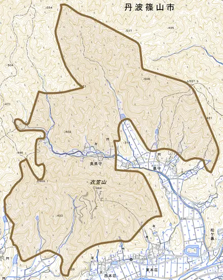 奥県守とその周辺の地図。町の範囲を重ねている