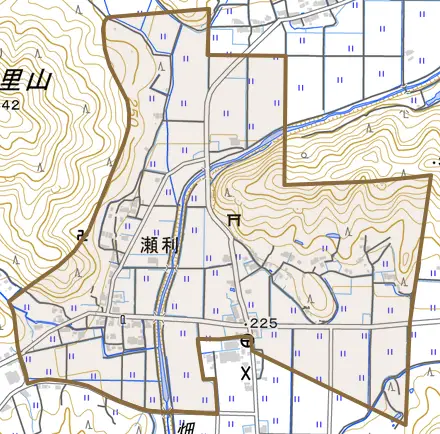 瀬利とその周辺の地図。町の範囲を重ねている