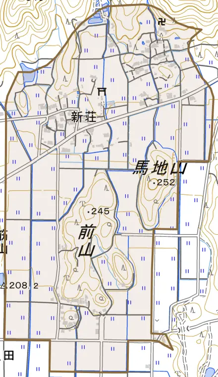 新荘とその周辺の地図。町の範囲を重ねている