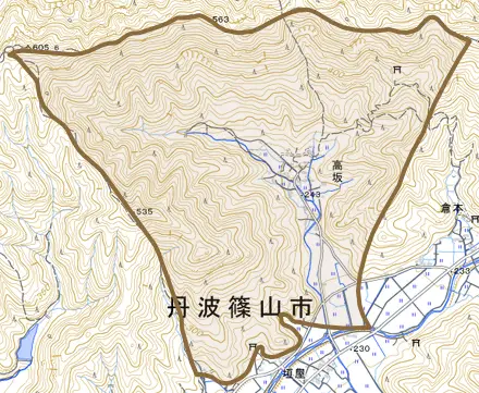 高坂とその周辺の地図。町の範囲を重ねている