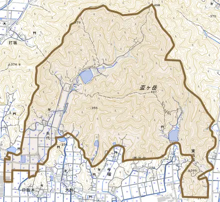 矢代とその周辺の地図。町の範囲を重ねている