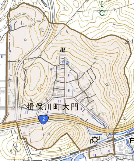 揖保川町大門とその周辺の地図。町の範囲を重ねている