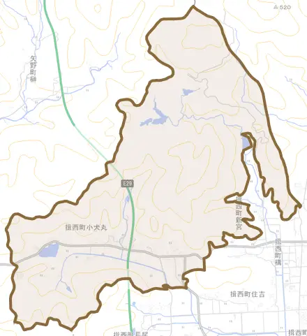 揖西町小犬丸とその周辺の地図。町の範囲を重ねている