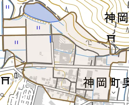 神岡町奥村とその周辺の地図。町の範囲を重ねている