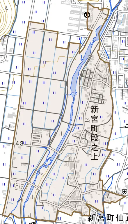 新宮町段之上とその周辺の地図。町の範囲を重ねている