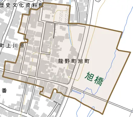 龍野町旭町とその周辺の地図。町の範囲を重ねている