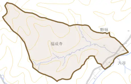 福成寺とその周辺の地図。町の範囲を重ねている