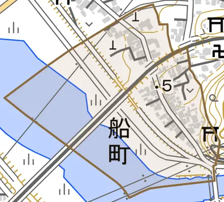 船町とその周辺の地図。町の範囲を重ねている