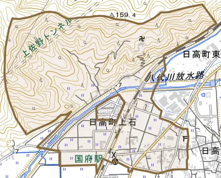 日高町上石とその周辺の地図。町の範囲を重ねている