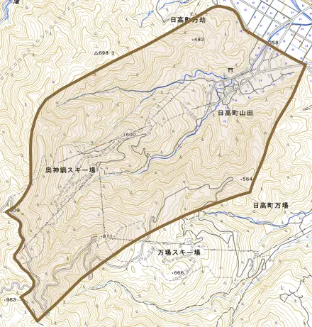 日高町山田とその周辺の地図。町の範囲を重ねている