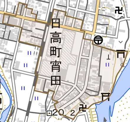 日高町宵田とその周辺の地図。町の範囲を重ねている