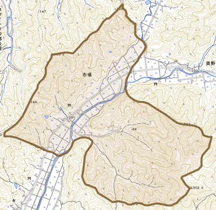 市場とその周辺の地図。町の範囲を重ねている