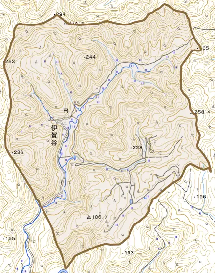 伊賀谷とその周辺の地図。町の範囲を重ねている