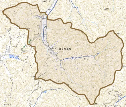 出石町暮坂とその周辺の地図。町の範囲を重ねている