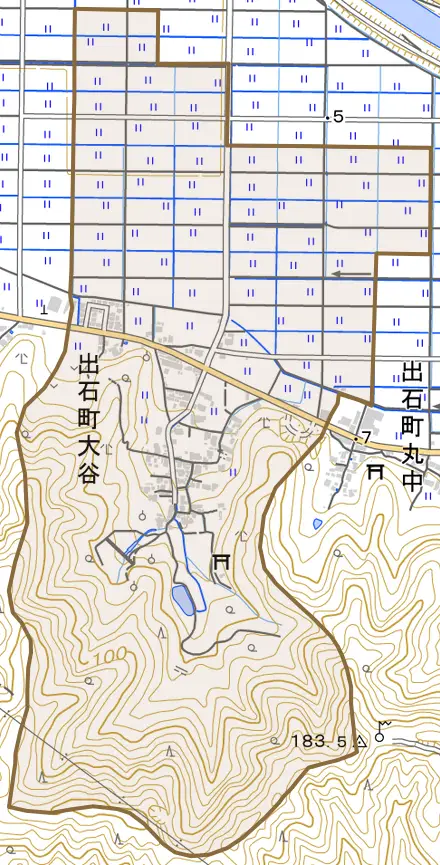 出石町大谷とその周辺の地図。町の範囲を重ねている