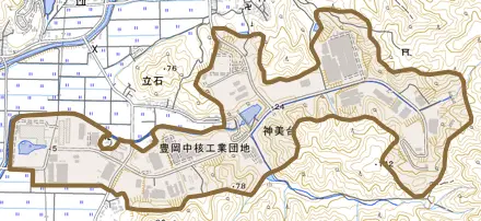 神美台とその周辺の地図。町の範囲を重ねている