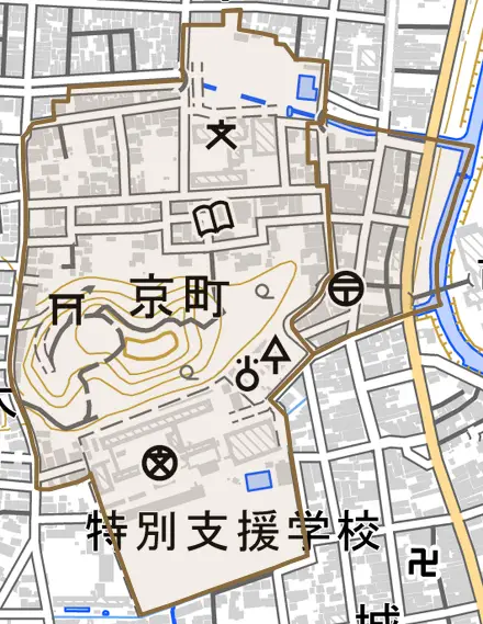 京町とその周辺の地図。町の範囲を重ねている