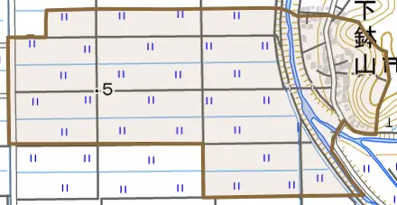 下鉢山とその周辺の地図。町の範囲を重ねている
