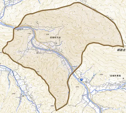 但東町平田とその周辺の地図。町の範囲を重ねている