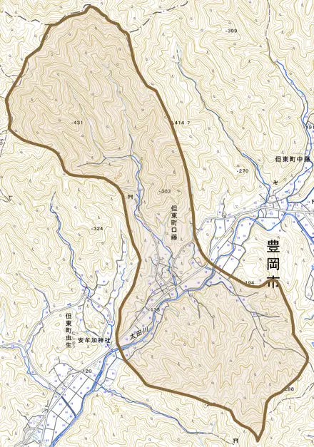 但東町口藤とその周辺の地図。町の範囲を重ねている