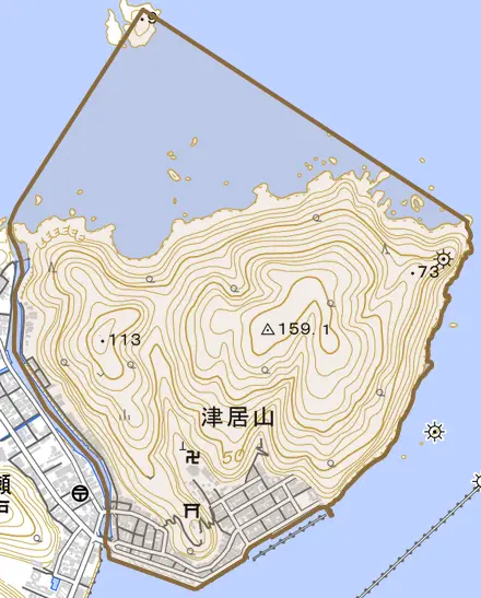 津居山とその周辺の地図。町の範囲を重ねている