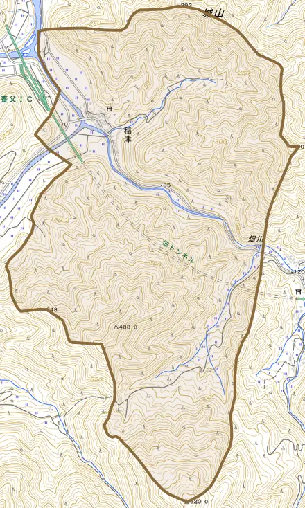 稲津とその周辺の地図。町の範囲を重ねている