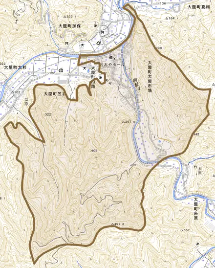 大屋町大屋市場とその周辺の地図。町の範囲を重ねている