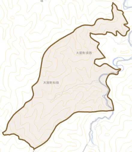 大屋町和田とその周辺の地図。町の範囲を重ねている