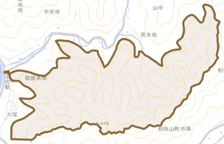 奥米地とその周辺の地図。町の範囲を重ねている