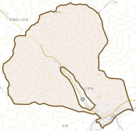 関宮とその周辺の地図。町の範囲を重ねている