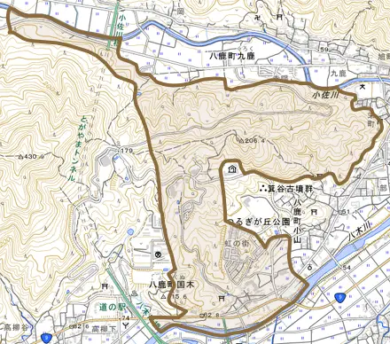 八鹿町国木とその周辺の地図。町の範囲を重ねている