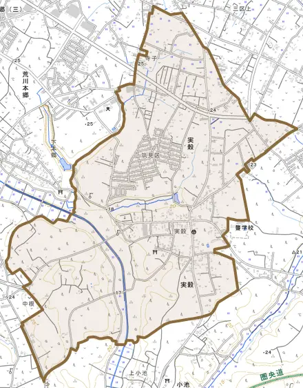 大字実穀とその周辺の地図。町の範囲を重ねている