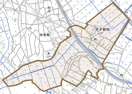 生子新田とその周辺の地図。町の範囲を重ねている