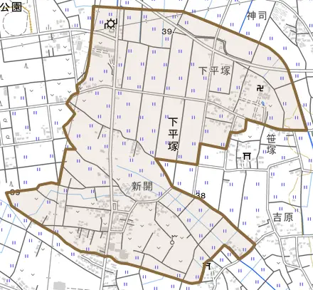 下平塚とその周辺の地図。町の範囲を重ねている