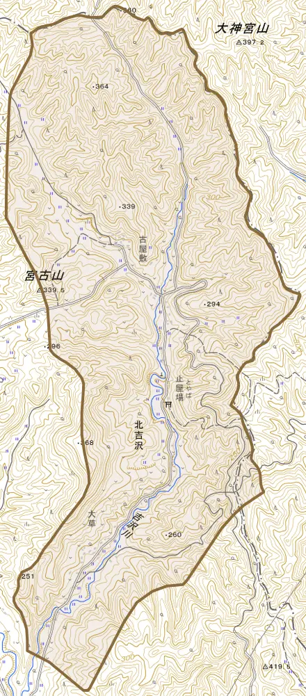 大字北吉沢とその周辺の地図。町の範囲を重ねている