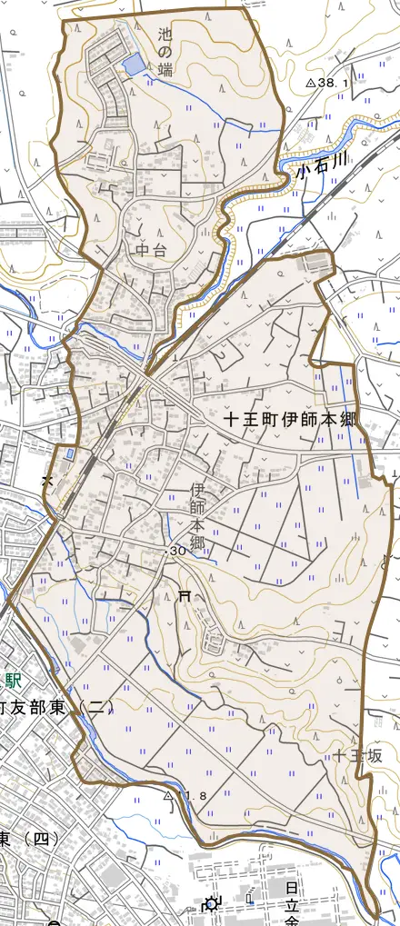 十王町伊師本郷とその周辺の地図。町の範囲を重ねている