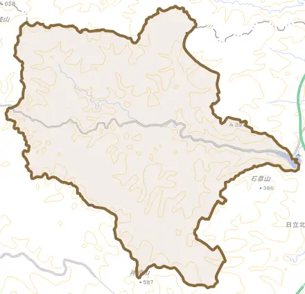 十王町高原とその周辺の地図。町の範囲を重ねている