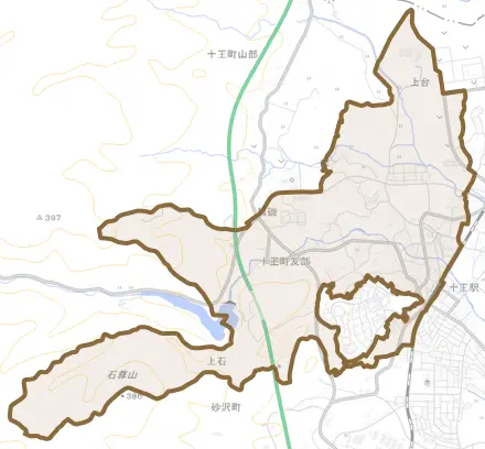 十王町友部とその周辺の地図。町の範囲を重ねている