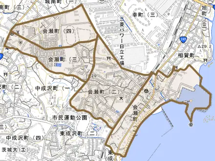 会瀬町とその周辺の地図。町の範囲を重ねている