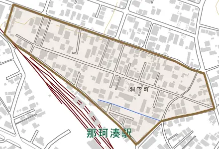 洞下町とその周辺の地図。町の範囲を重ねている
