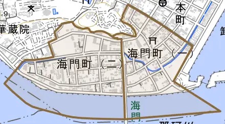 海門町とその周辺の地図。町の範囲を重ねている