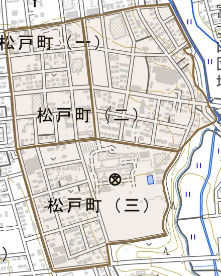 松戸町とその周辺の地図。町の範囲を重ねている
