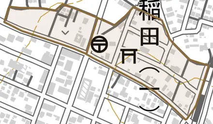 稲田とその周辺の地図。町の範囲を重ねている