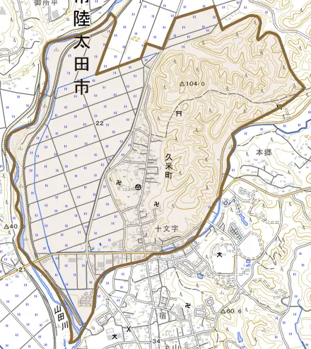 久米町とその周辺の地図。町の範囲を重ねている