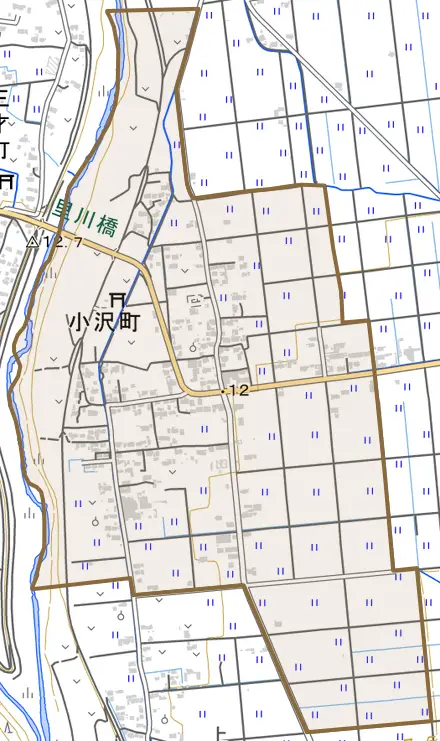 小沢町とその周辺の地図。町の範囲を重ねている