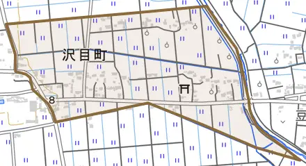 沢目町とその周辺の地図。町の範囲を重ねている
