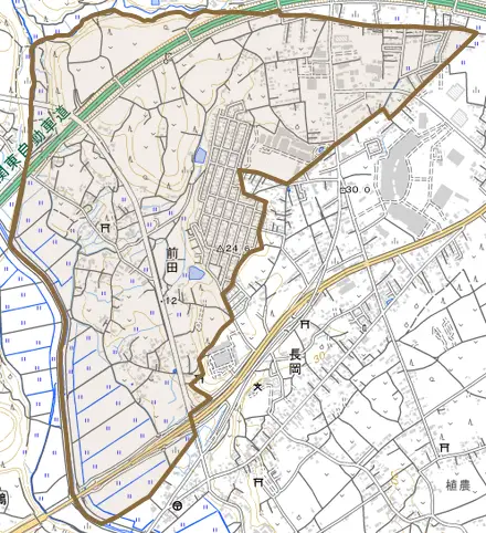 大字前田とその周辺の地図。町の範囲を重ねている